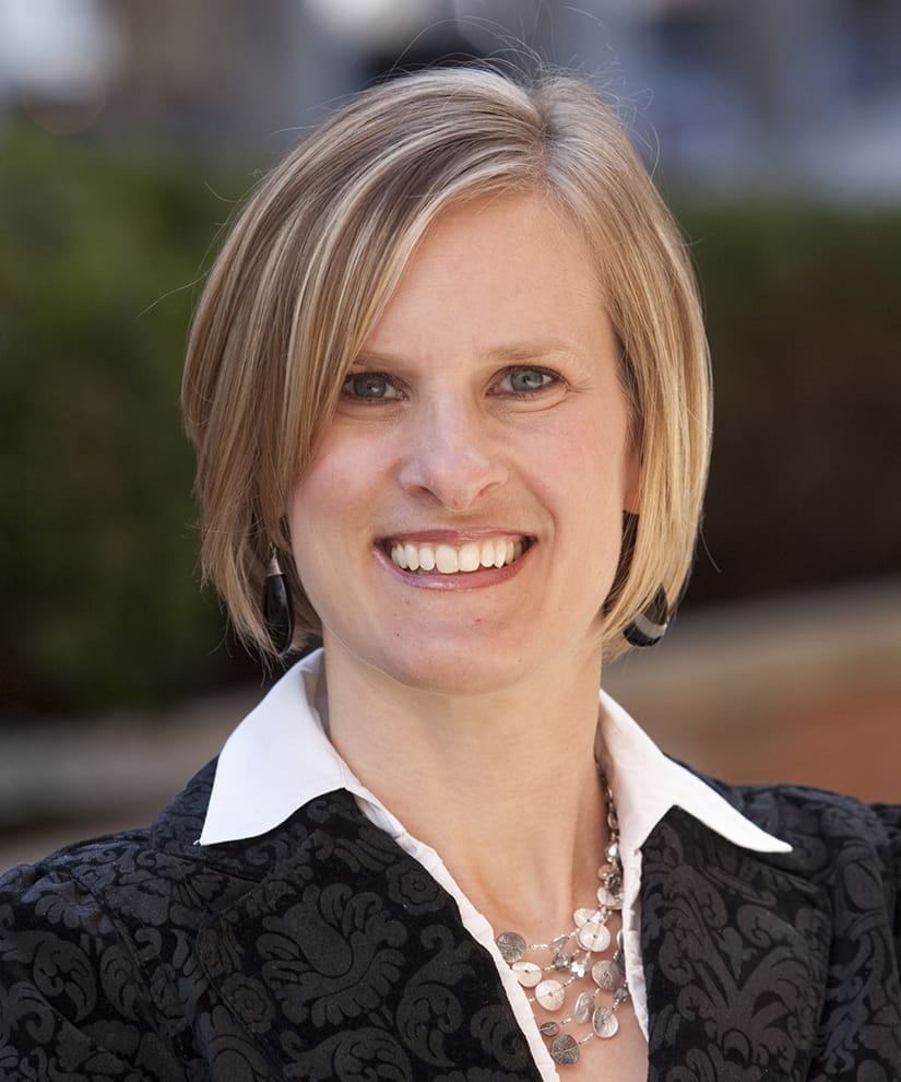 Laura Schmitt